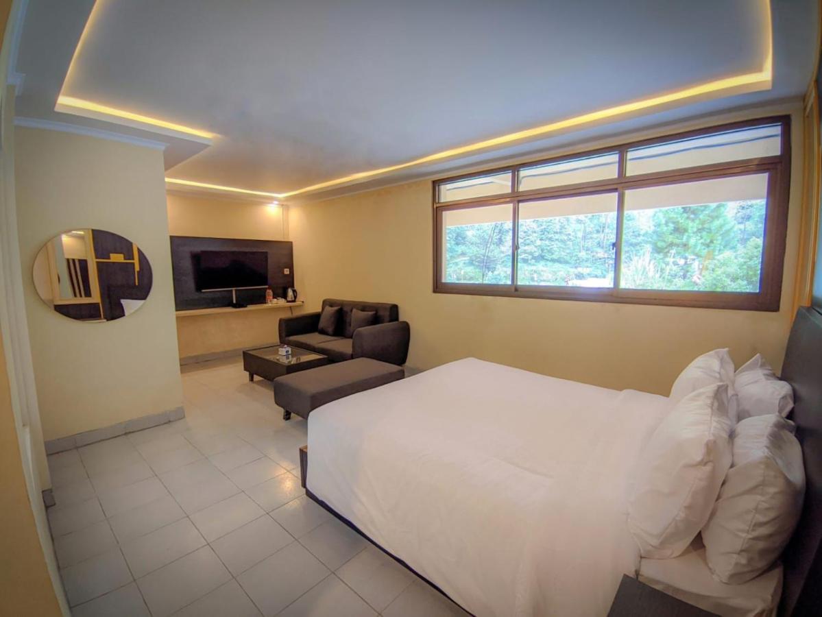 Hotel Guci Kencana Jaya Tuwel Luaran gambar